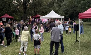 Mehr über den Artikel erfahren * Viele glückliche Kindergesichter!